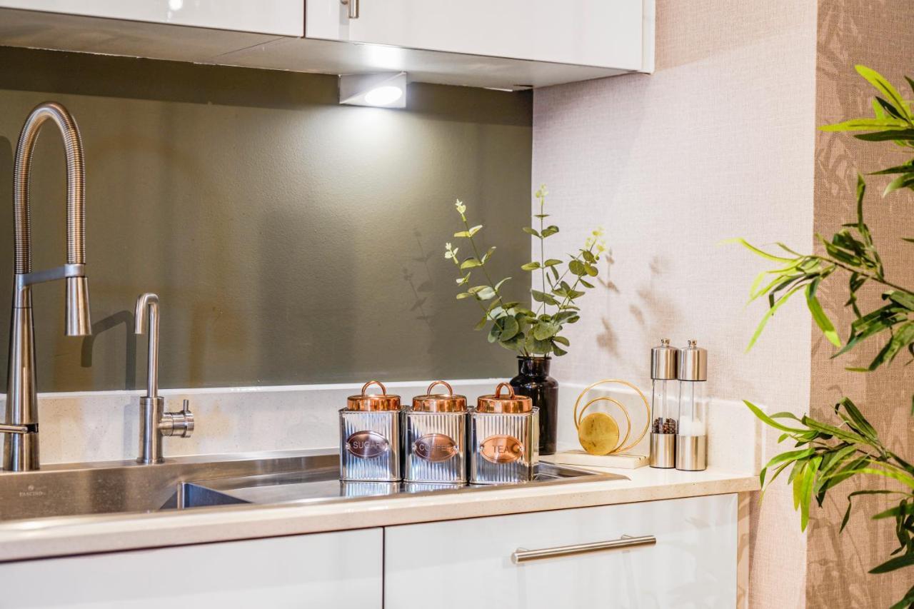 The Waterhouse Avenue By Kandara 5 Star City Home In Maidstone Luaran gambar